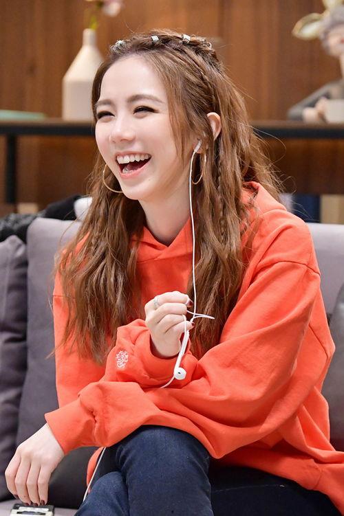 娱乐吃瓜酱邓紫棋,娱乐吃瓜酱的璀璨星光